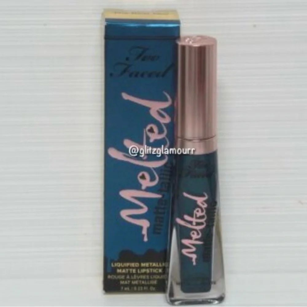 ✨Too Faced Melted Matte-tallic Matte Lipstick✨